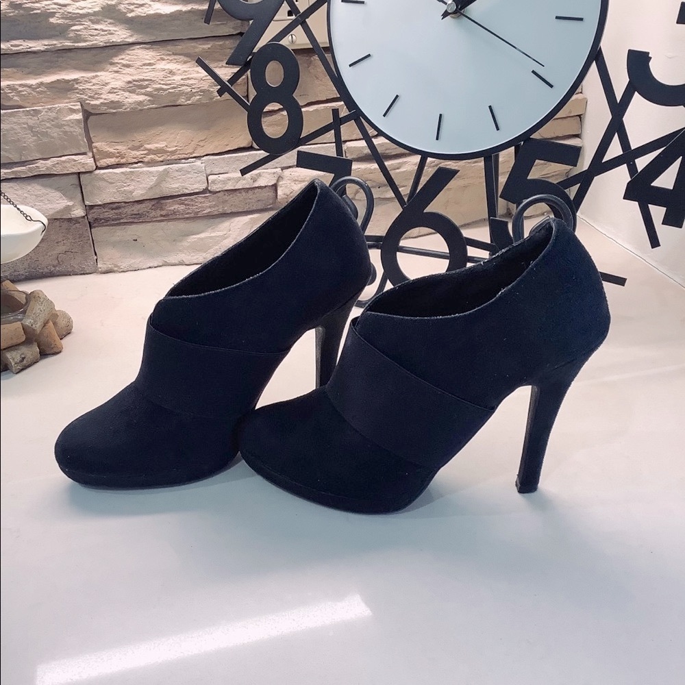 Suede Heeled Booties - Picture 6 of 11